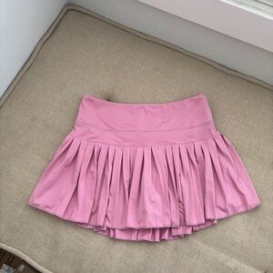GOLDHINGE | Light Pink Mini Pleated Tennis Skirt - Size Medium